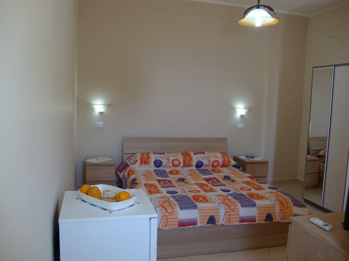 La Scogliera Turca Hotel Реалмонте Екстериор снимка