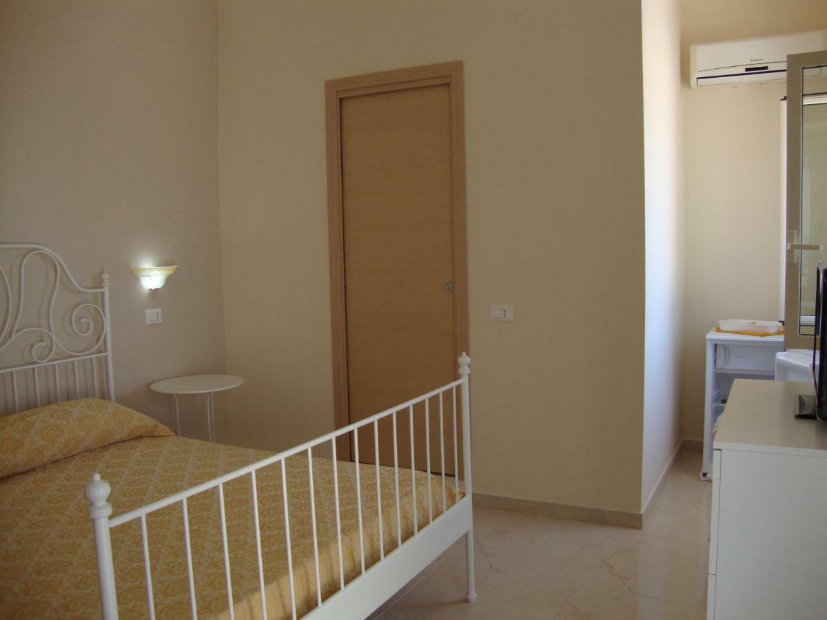La Scogliera Turca Hotel Реалмонте Екстериор снимка