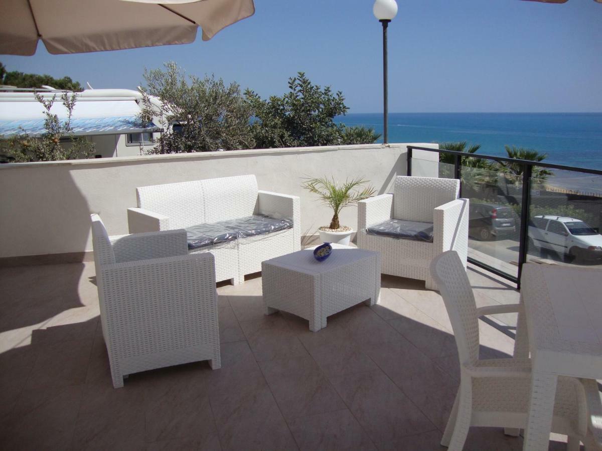 La Scogliera Turca Hotel Реалмонте Екстериор снимка
